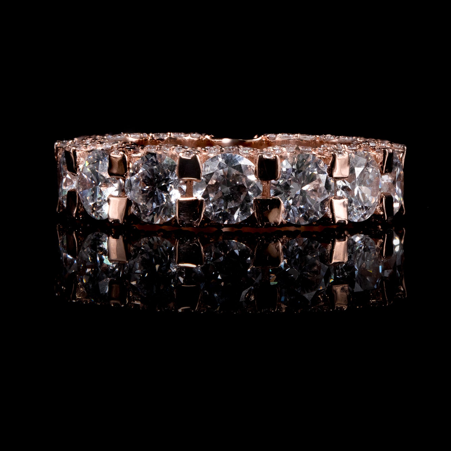 Round eternity ring